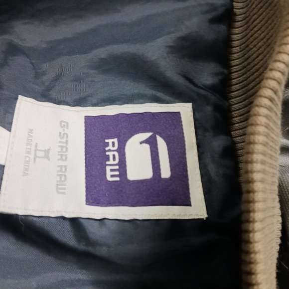 great windbreaker like new feel comfy great qualitey fabric - Picture 5 of 11